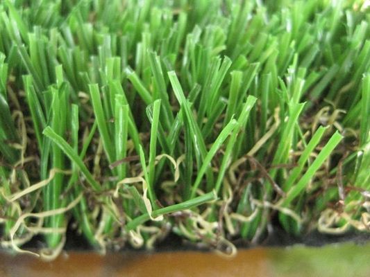 Sztuczna trawa o wysokości runa 45 mm, bezkierunkowa, w pięciu kolorach, do ogrodów, podwórek i ulic