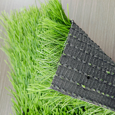 Materiał PP 120 szwów/m Sztuczna trawnika sportowa 60 mm Wysokość stosów Sztuczna trawa