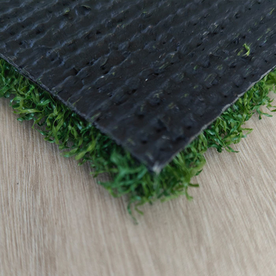 15mm sztuczna trawnika golfowa wysokiej wydajności z wysoką odpornością na promieniowanie UV płaska powierzchnia i miękkie uczucie