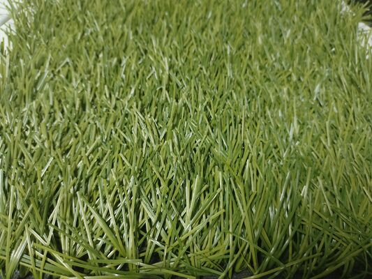Wysokość runa 55 mm, 8000 Dtex, 220 ściegów na metr, gęsta sztuczna trawa piłkarska na stadiony i boiska treningowe